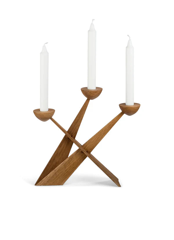 Caravel candlestick by Spring Copenhagen (Oak)