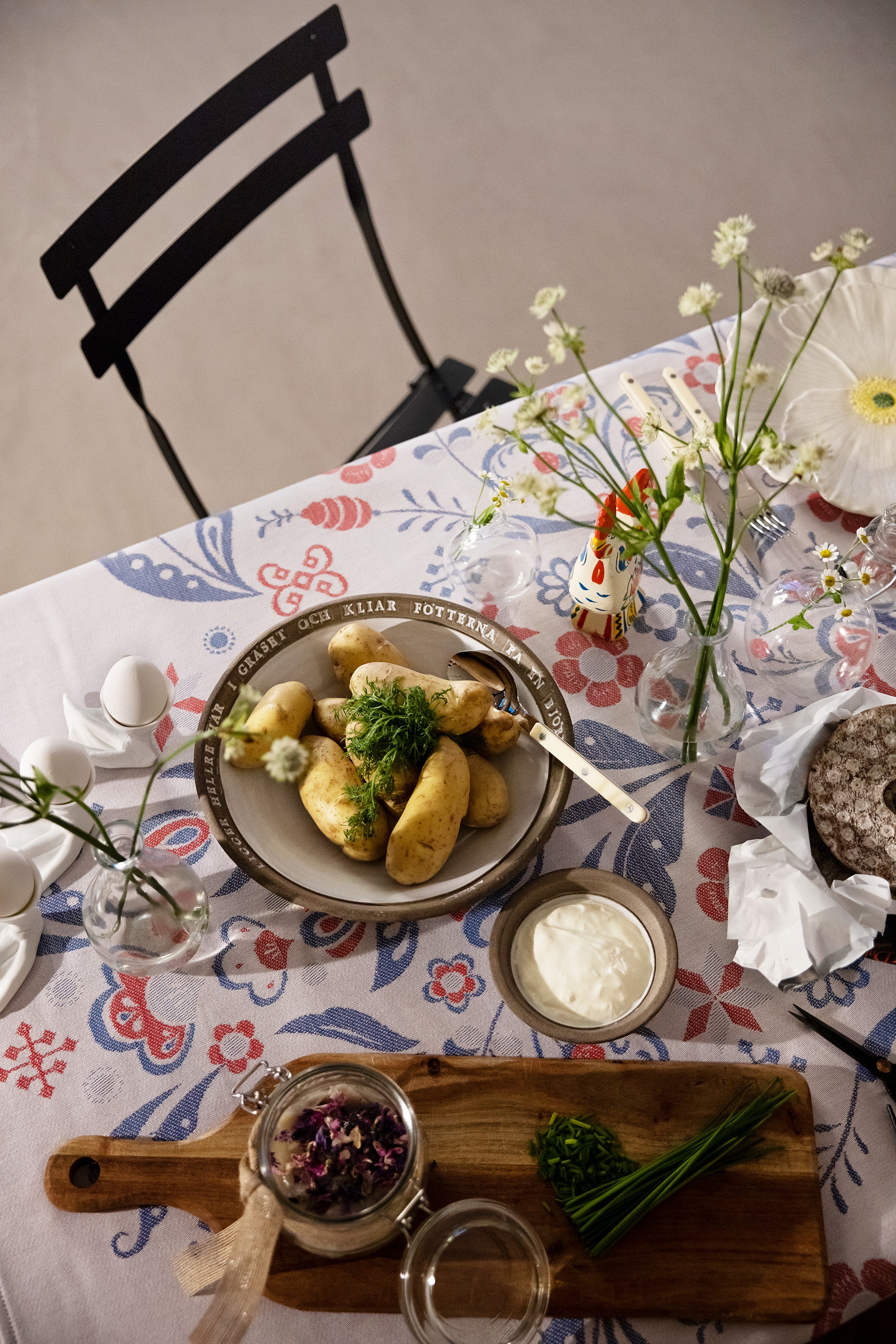 Tablecloth 145X145 cm TORPLYCKAN