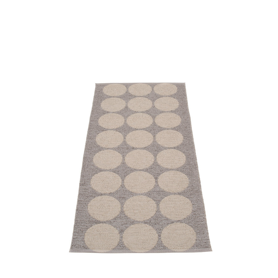 70x160cm / 2.25x5.25ft HUGO RUG- MUD METALLIC/MUD